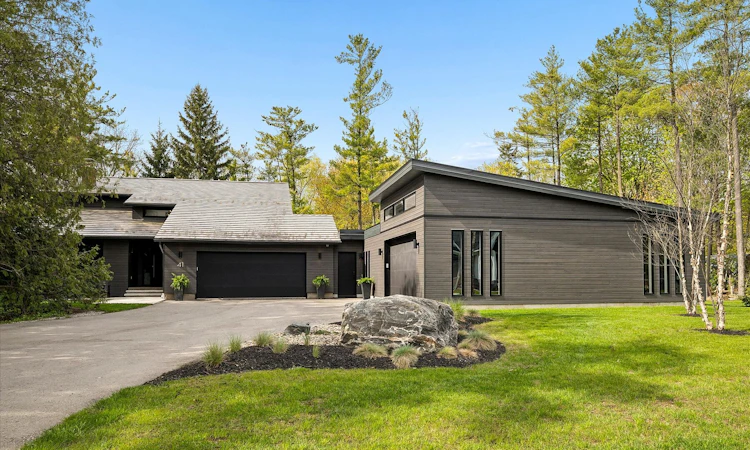 41 Misty River Drive
