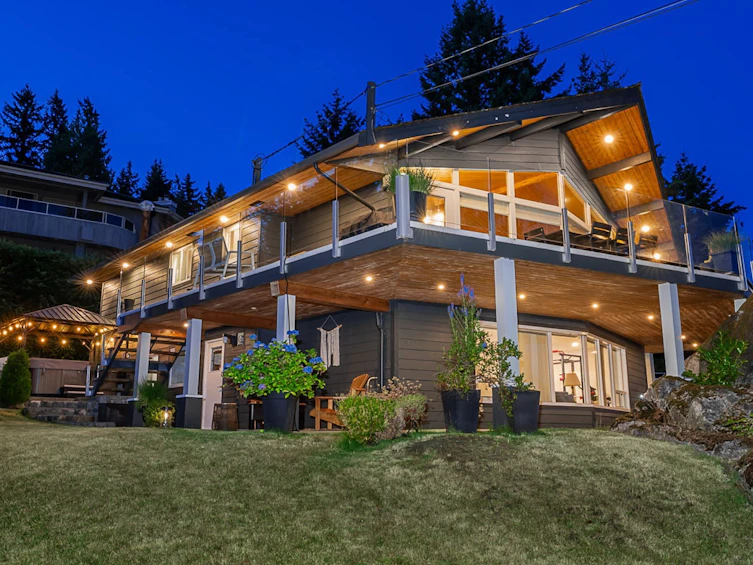 4375 Woodcrest Road, West Vancouver, BC, V7S 2V9 - 2