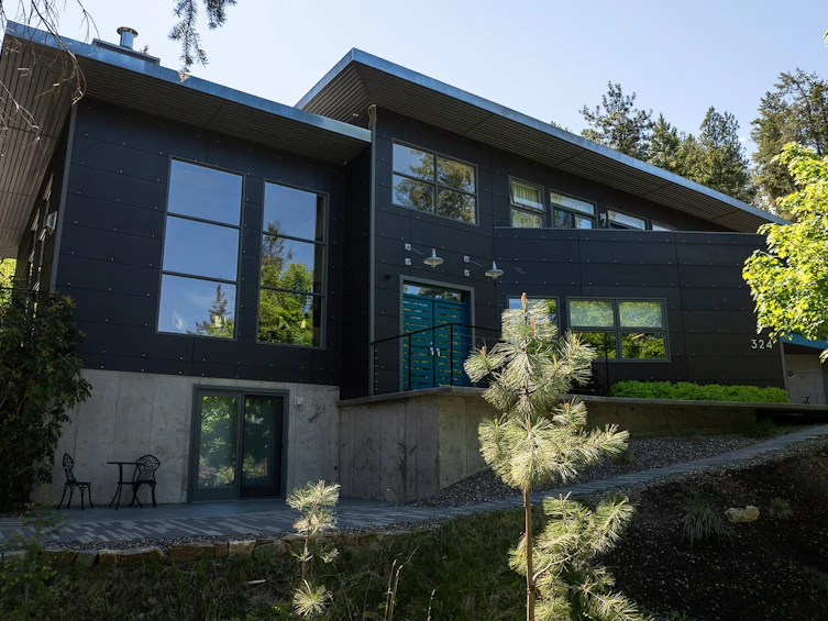 324 Clifton Road, Kelowna, BC, V1V 1A5 - 4