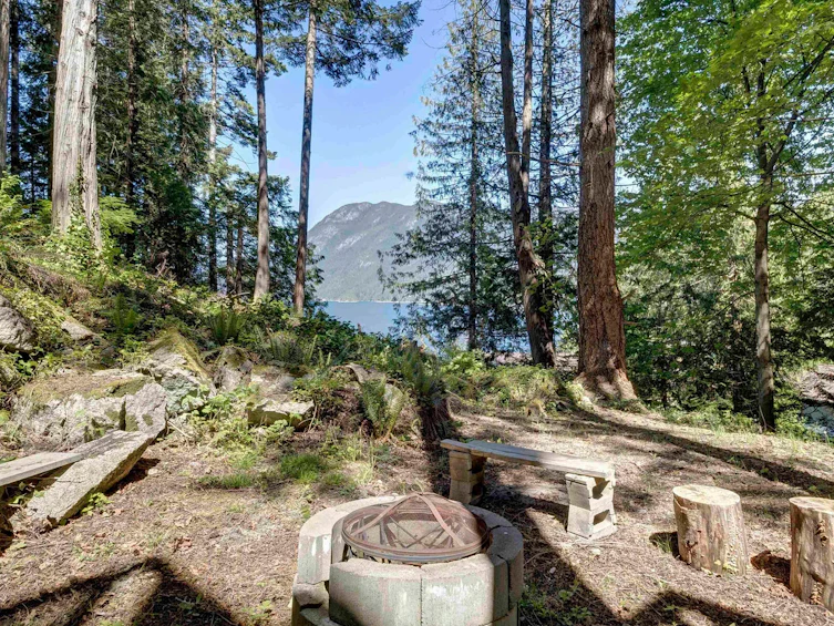 6163-6165 Coracle Drive, Sechelt, BC, V7Z 0C9 - 36