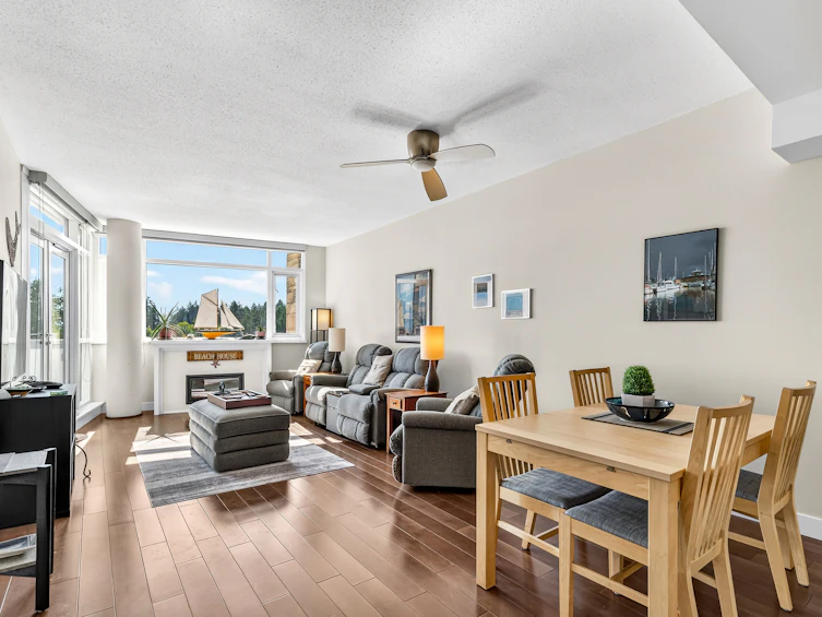 402-5725 Teredo Street, Sechelt, BC, V7Z 0J7 - 7