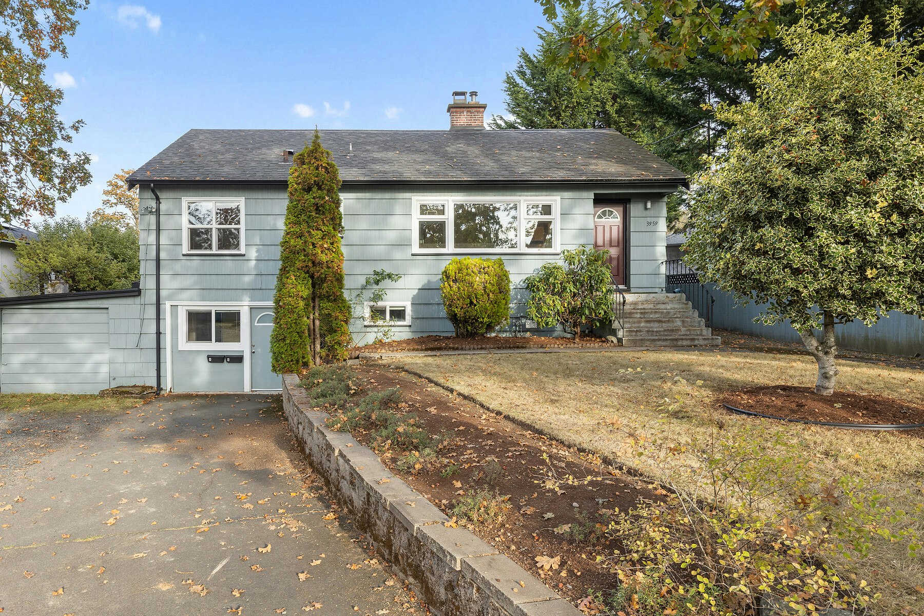 3959 Cedar Hill Cross Road, Saanich, BC, V8P 2N8