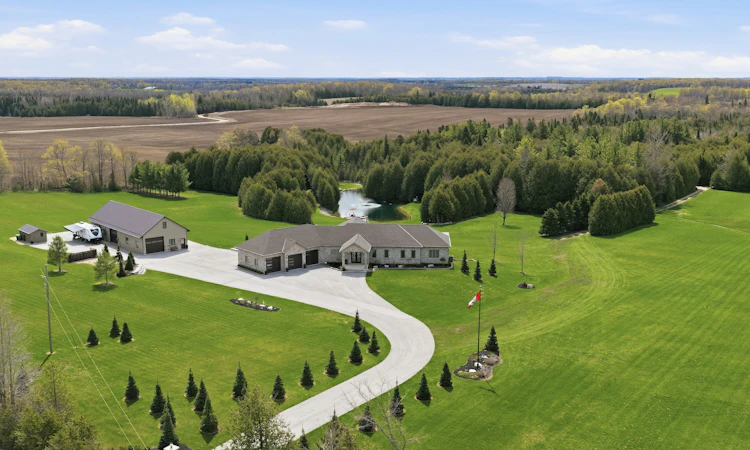 565332 7a Sideroad