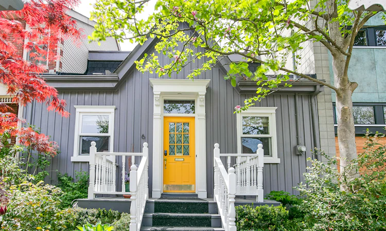 6 Bowman Street