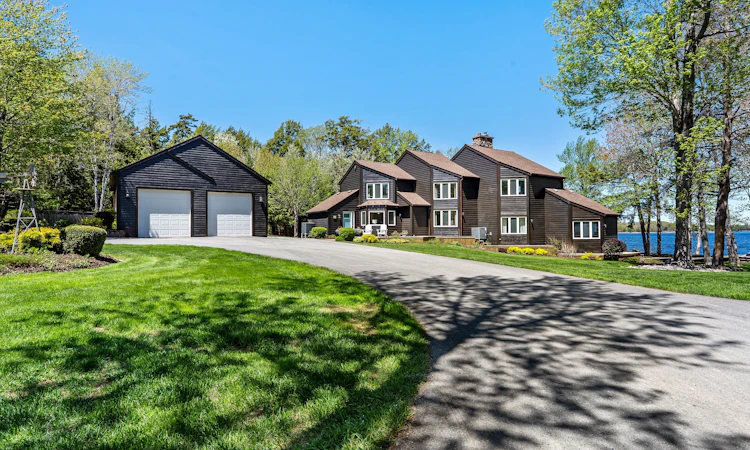 59 Cochrane Point Road