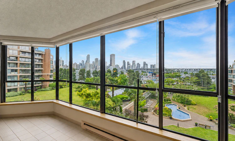 404-1470 Pennyfarthing Drive