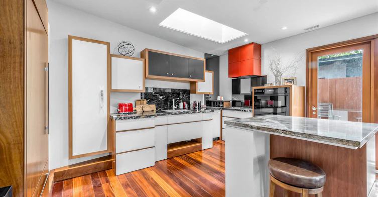 32 Regal Road, Toronto, ON, M6H 2J7 - 12