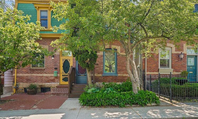 452 Sumach Street