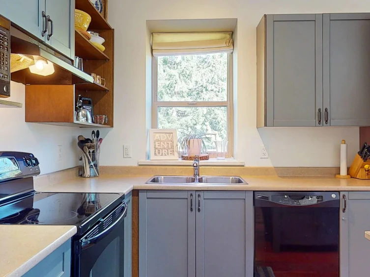 13555 Lee Road, Pender Harbour Egmont, BC, V0N 1S1 - 3