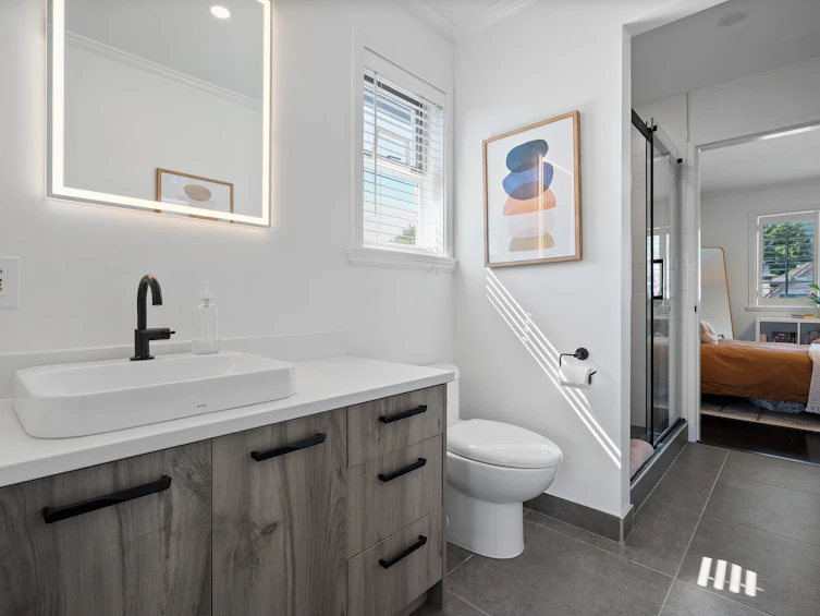 917 Wavertree Road, North Vancouver, BC, V7R 1S4 - 37