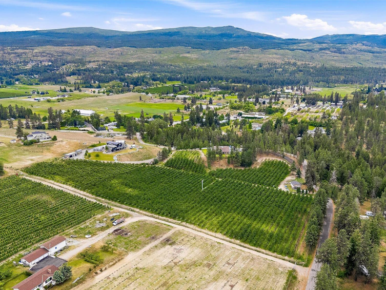 4235 Todd Road, Kelowna, BC, V1W 4B8 - 20