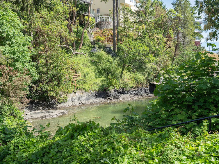 10 Governors Point Road, View Royal, BC, V9B 5L8 - 14