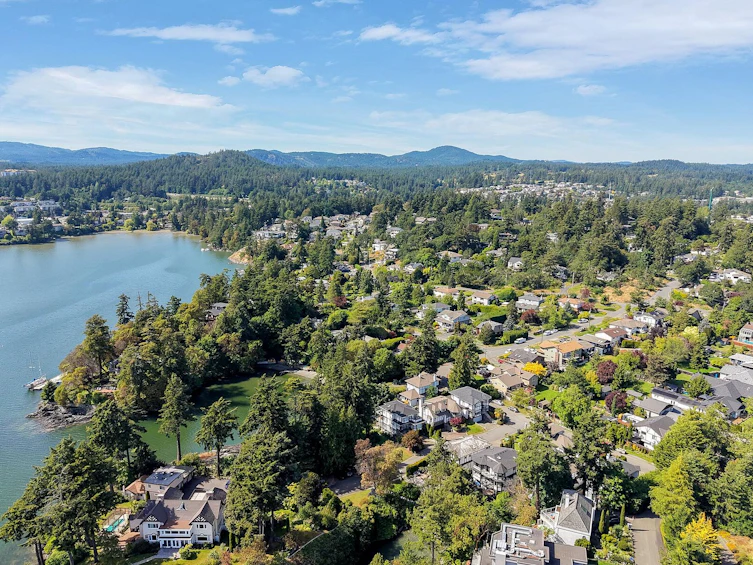 10 Governors Point Road, View Royal, BC, V9B 5L8 - 9