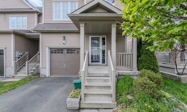 17 Dwyer Court