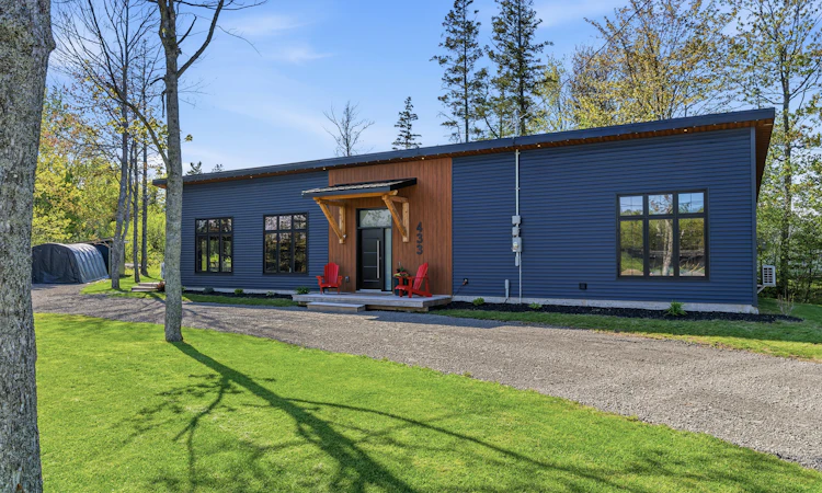 433 Cornwall Road