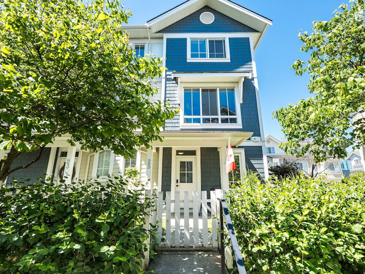 25-370 Latoria Boulevard, Colwood, BC, V9C 0N9 - 3