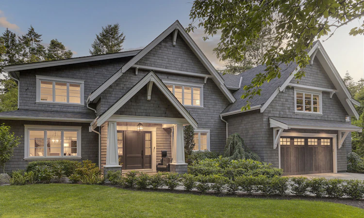 2571 West Macdonald Drive
