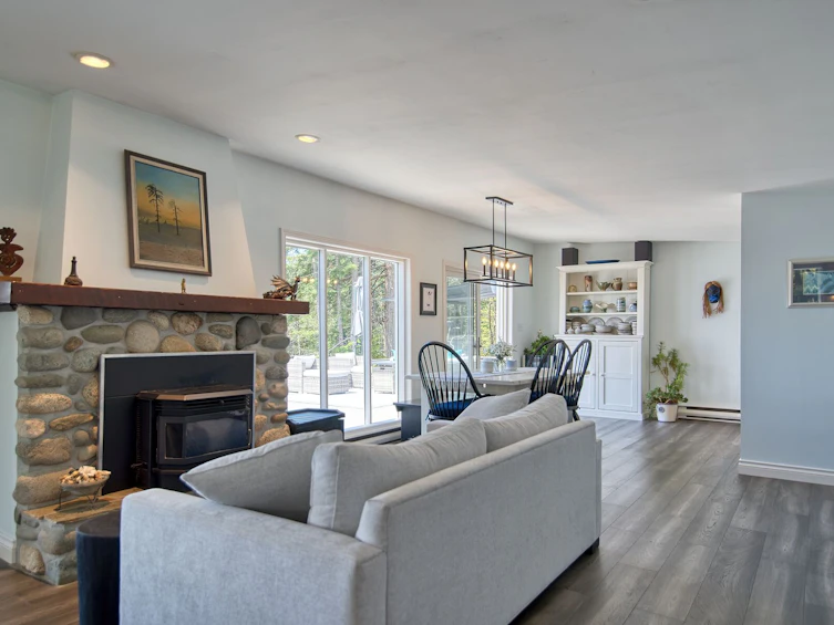 10991-10993 Sunshine Coast Highway, Pender Harbour Egmont, BC, V7Z 1B8 - 14