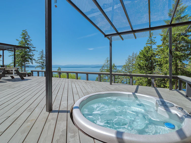10991-10993 Sunshine Coast Highway, Pender Harbour Egmont, BC, V7Z 1B8