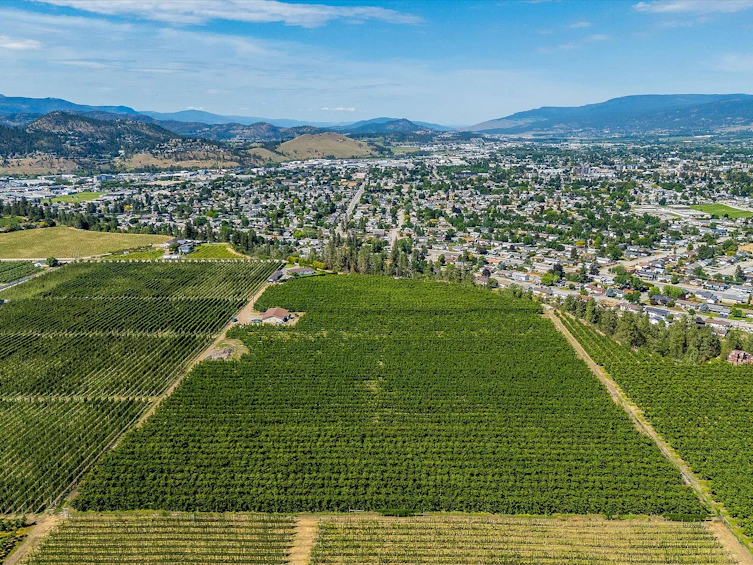 2775 Dunster Road, Kelowna, BC, V1V 4H4 - 23