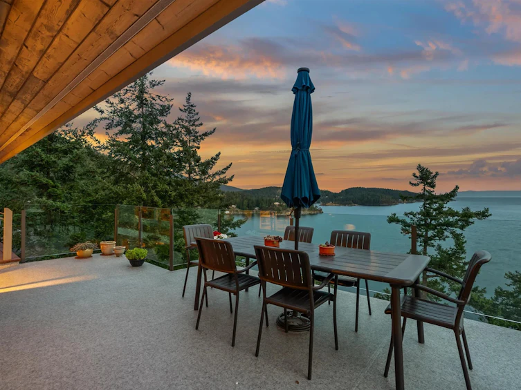 4266 Orca Road, Pender Harbour Egmont, BC, V0N 1S1 - 4