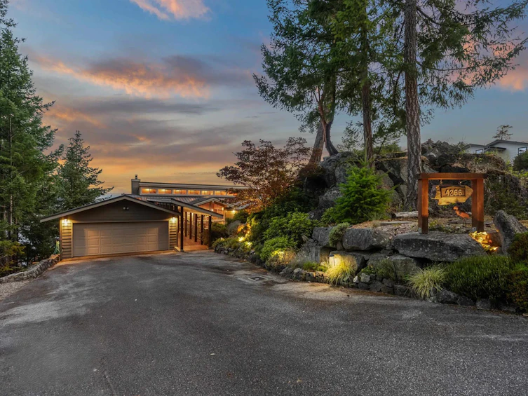 4266 Orca Road, Pender Harbour Egmont, BC, V0N 1S1