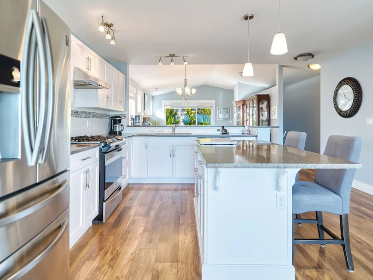 6263 Apollo Road, Sechelt, BC, V7Z 0N7 - 13