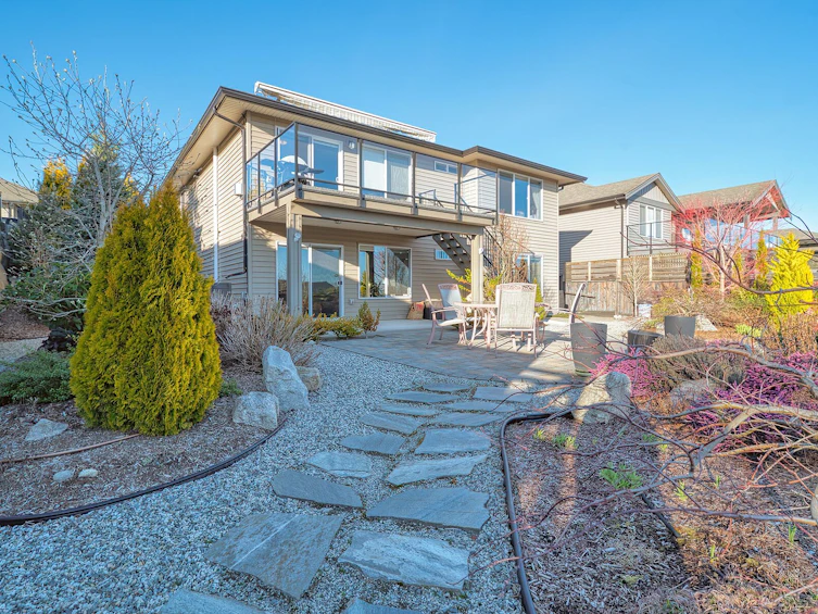 6263 Apollo Road, Sechelt, BC, V7Z 0N7 - 3