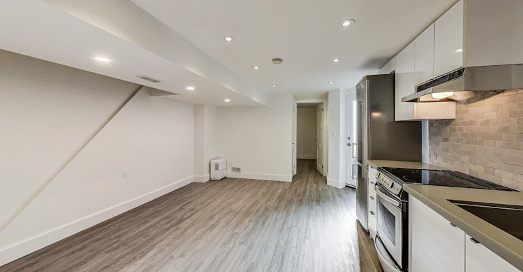 Lower-669 Euclid Avenue, Toronto, ON, M6G 2T8 - 9