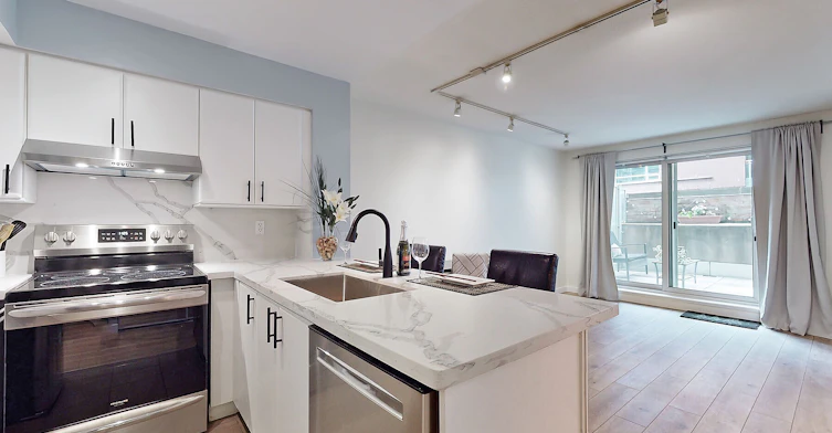 410-230 King Street, Toronto, ON, M5A 1K5 - 6