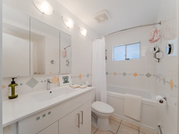 4432 Graveley Street, Burnaby, BC, V5C 3T8 - 18