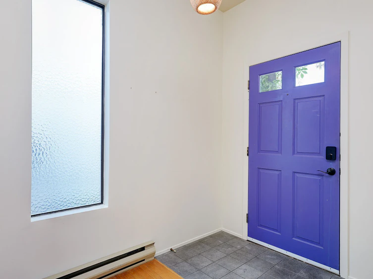 1607 Rebecca Street, Victoria, BC, V8T 3N3 - 3