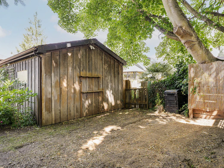 1607 Rebecca Street, Victoria, BC, V8T 3N3 - 31