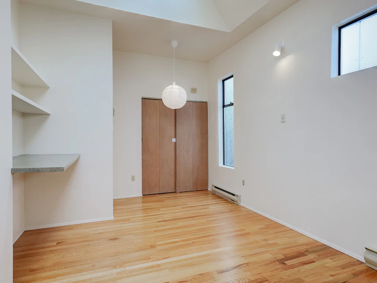 1607 Rebecca Street, Victoria, BC, V8T 3N3 - 21