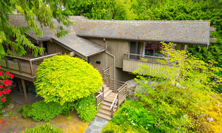 5335 Marine Drive