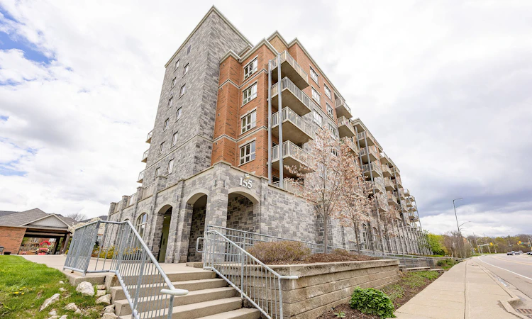 502-155 Water Street S
