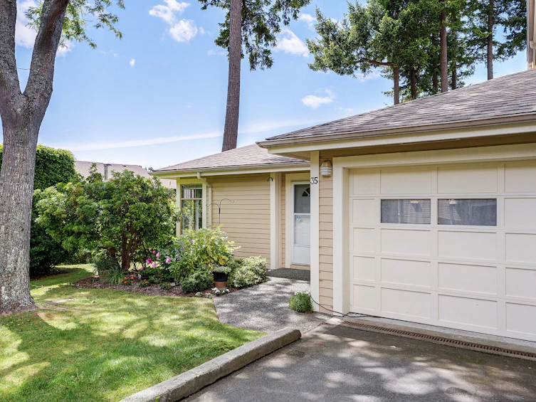 35-909 Admirals Road, Esquimalt, BC, V9A 2P1 - 23