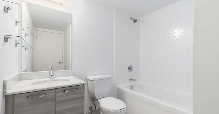 36 Lisgar Lph03e Street, Toronto, ON, M6J 0C7 - 12