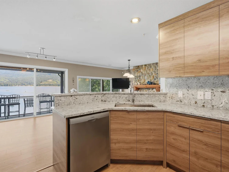5810 Marine Way, Sechelt, BC, V7Z 0L8 - 14