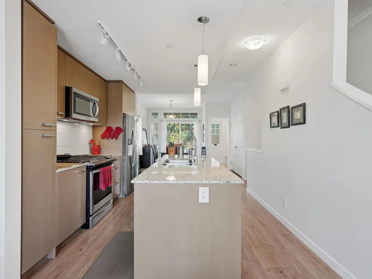 5906 Beachgate Lane, Sechelt, BC, V7Z 0S3 - 7