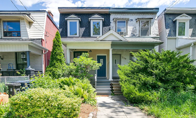 221 Booth Avenue