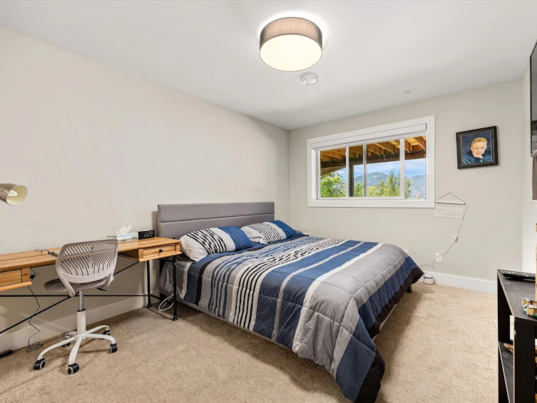 1055 Pearson Road, Penticton, BC, V2A 8T9 - 39