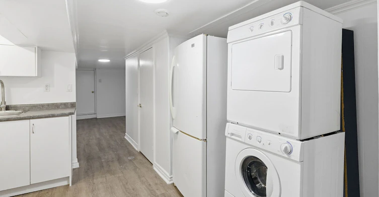 Bsmt-284 Euclid Avenue, Toronto, ON, M6J 2K2 - 6
