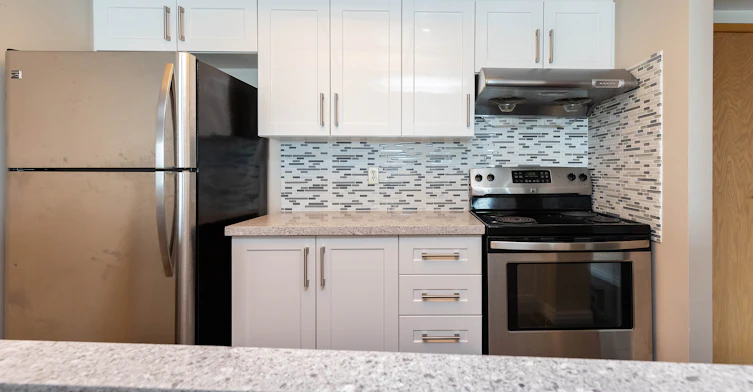 2210-77 Harbour Square, Toronto, ON, M5J 2S2 - 7