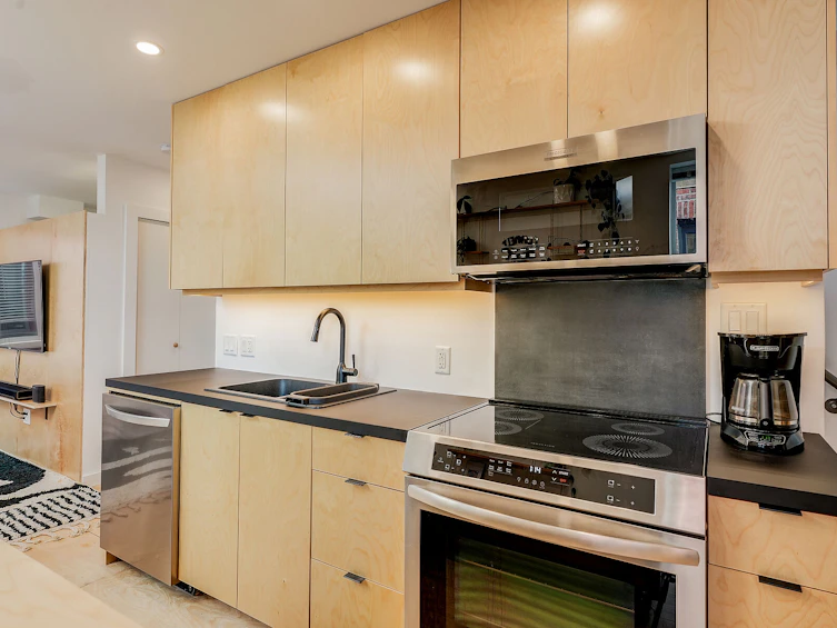 11-532 1/2 Fisgard Street, Victoria, BC, V8W 1R4 - 4