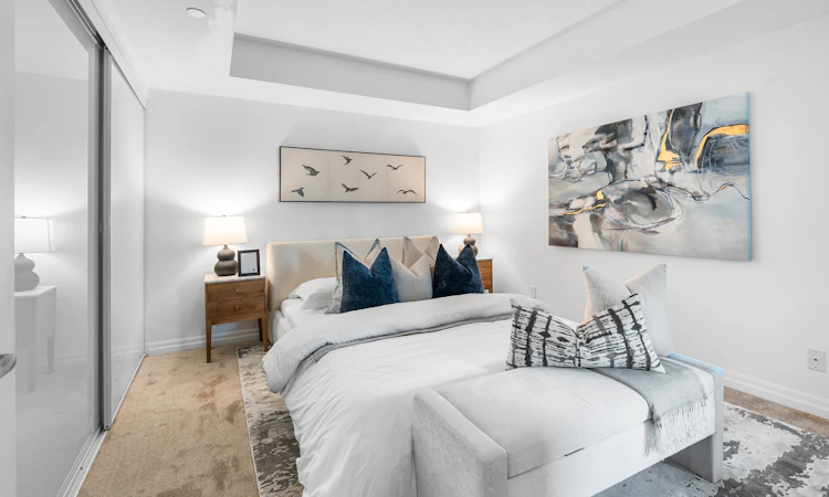 201-80 Esther Lorrie Drive