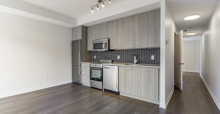 713-105 George Street, Toronto, ON, M5A 0L4