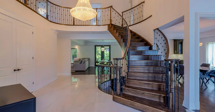 369 Lees Lane, Oakville, ON, L6L 4S4 - 2