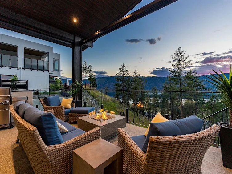 10038 Beacon Hill Drive, Lake Country, BC, V4V 0A9 - 56