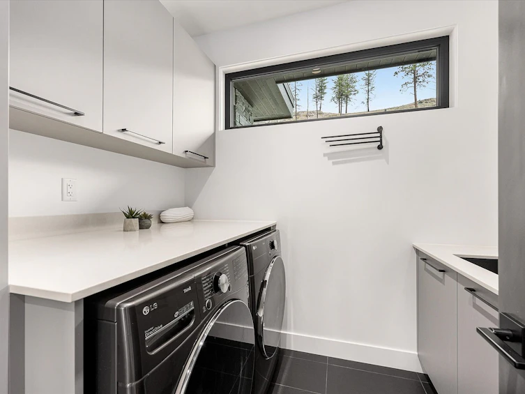 10038 Beacon Hill Drive, Lake Country, BC, V4V 0A9 - 34